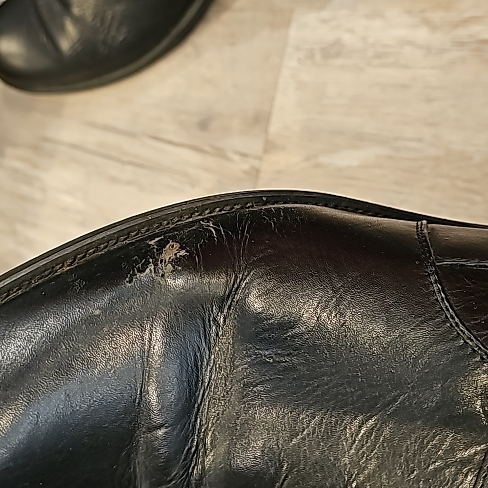 Boot - Picture 5 of 6